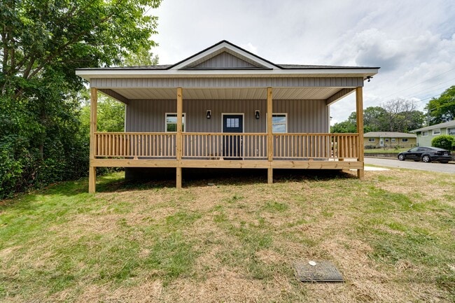 property at 2219 Citico Ave