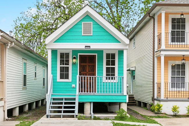property at 2014 Pauger St