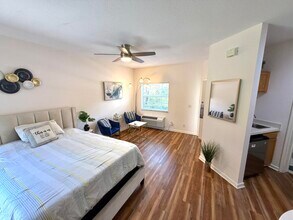 8316 Mulligan Cir in Port St. Lucie, FL - Building Photo - Building Photo