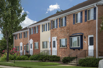 Deerfield Run & Village Square North in Laurel, MD - Building Photo - Building Photo