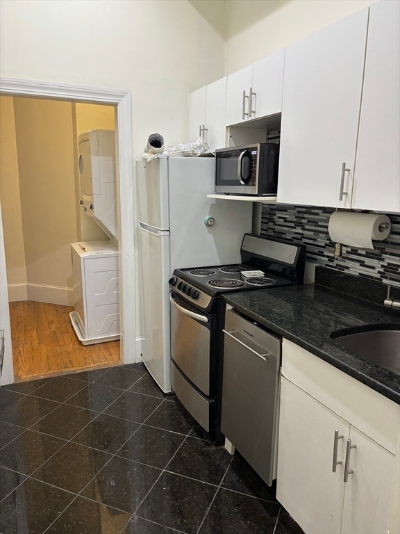 property at 230 Commonwealth Ave