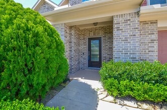 18 Fountain Bend Ln in Richmond, TX - Building Photo - Building Photo
