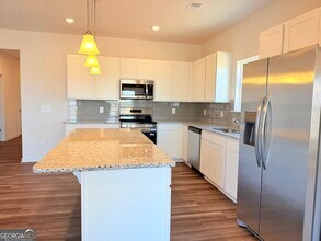 824 Kensington St in Euharlee, GA - Building Photo - Building Photo