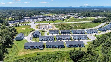 46 Mardale Ln in Greenville, SC - Building Photo - Building Photo