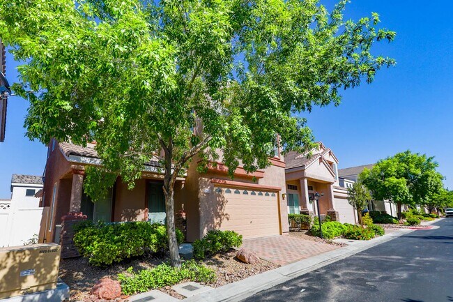 7572 French Springs St in Las Vegas, NV - Building Photo - Building Photo
