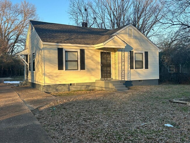 720 Frayser Dr in Memphis, TN - Building Photo - Building Photo