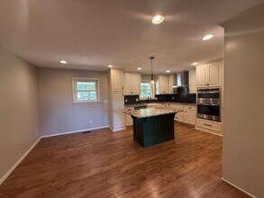 4301 Jordan Ave in Edmond, OK - Building Photo - Building Photo