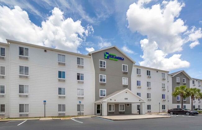 Furnished Studio-Fort Myers in Ft. Myers, FL - Building Photo - Building Photo