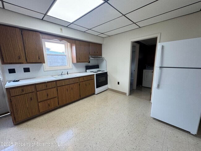 913 S Webster Ave in Scranton, PA - Building Photo - Building Photo