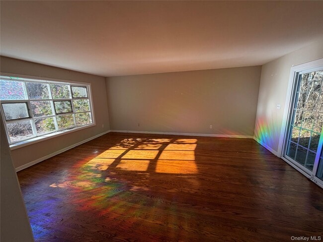 15 Dugan Ln in Hopewell Junction, NY - Building Photo - Building Photo