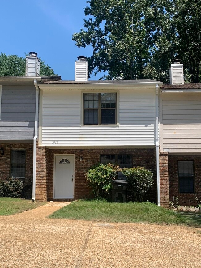 property at 2528 Prest Ct