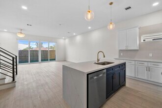 3617 Dreyfus St in Houston, TX - Building Photo - Building Photo