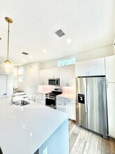 2528 N Fitzhugh Ave in Dallas, TX - Building Photo - Building Photo