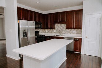110 Quinton Oaks Cir in Stephens City, VA - Building Photo - Building Photo