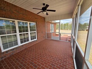 565 Twin Ponds Dr in Havana, FL - Building Photo - Building Photo