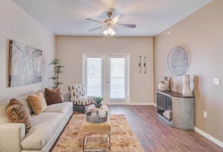 Vistas at Red Creek in San Angelo, TX - Building Photo - Building Photo