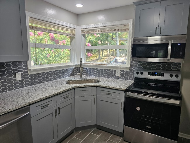 5309 Lost Trail in Louisville, KY - Foto de edificio - Building Photo