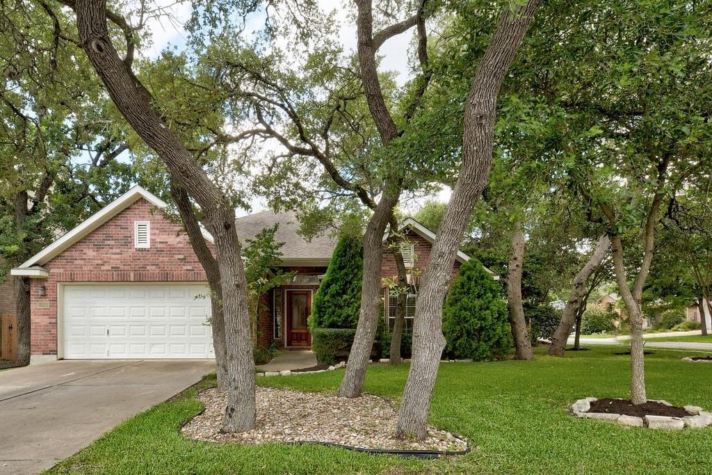 10800 Split Stone Way in Austin, TX - Building Photo