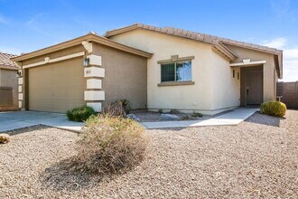 30831 N Karen Ave in Queen Creek, AZ - Foto de edificio - Building Photo