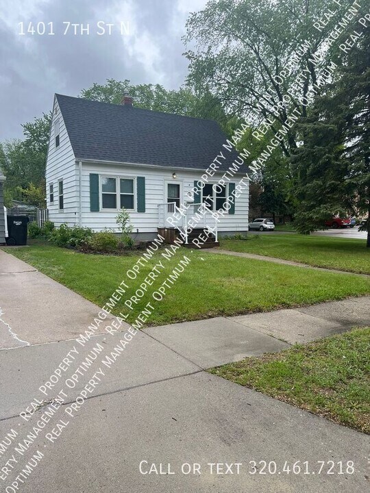 1401 7th St N in Fargo, ND - Building Photo