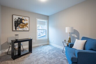 Eden Forest Townhomes in Grand Rapids, MI - Foto de edificio - Interior Photo