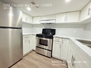 3298 College Ave in Windsor, ON - Building Photo - Building Photo