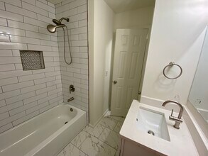 1548 Mary George Ave NW in Atlanta, GA - Building Photo - Building Photo