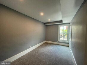 25 W State St in Doylestown, PA - Building Photo - Building Photo