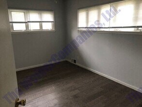 805 Balboa Dr in Champaign, IL - Building Photo - Building Photo