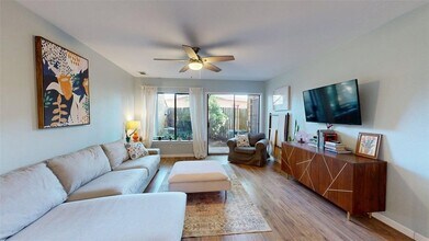 4345 Carter Creek Pkwy in Bryan, TX - Building Photo - Building Photo