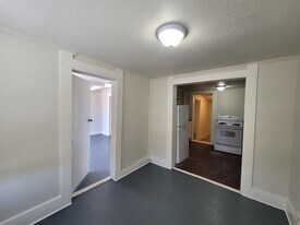 1334-1336 Rigsby Ave in San Antonio, TX - Building Photo