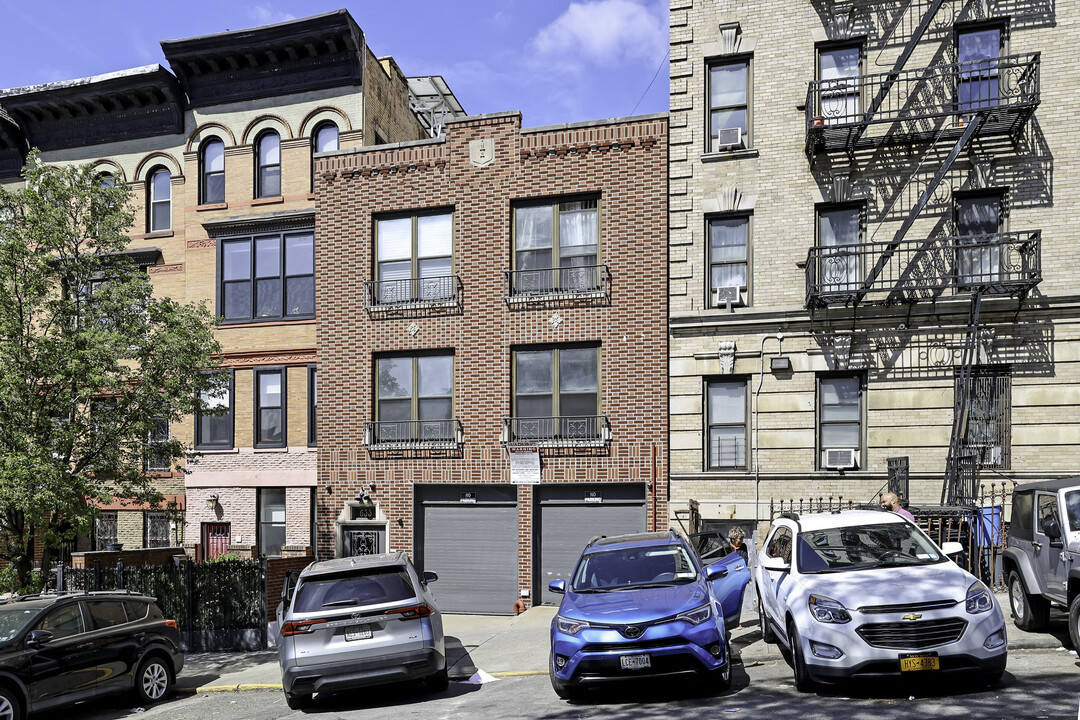 655 W 183rd St in New York, NY - Building Photo