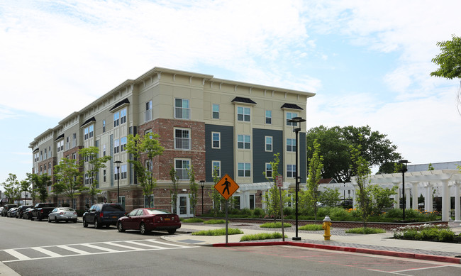 Copiague Commons in Copiague, NY - Building Photo - Primary Photo