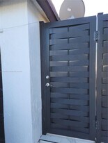 18088 SW 137th Path in Miami, FL - Building Photo