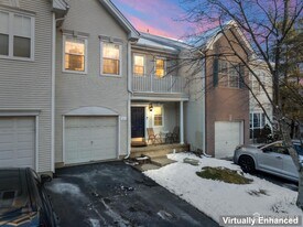 11 Windsong Cir in East Brunswick, NJ - Building Photo