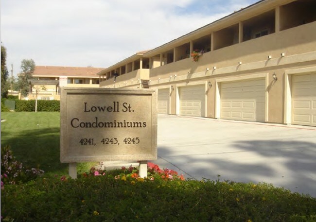 4241-4245 Lowell St in La Mesa, CA - Foto de edificio - Building Photo