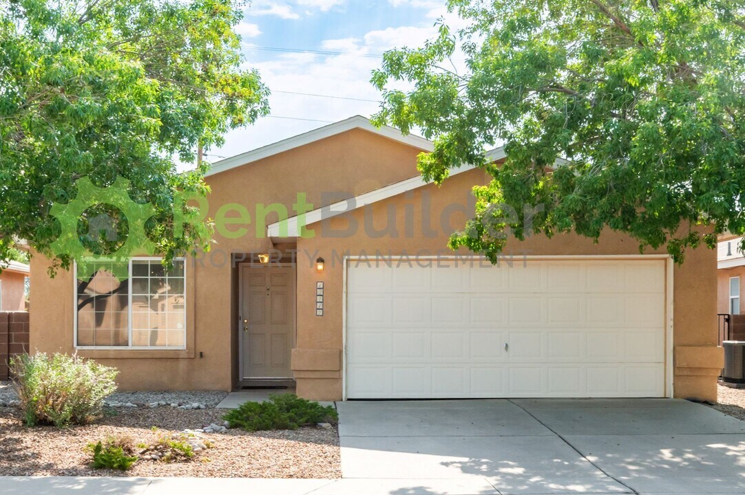 10212 Country Sage Dr NW in Albuquerque, NM - Building Photo