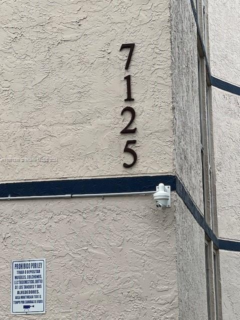 7125 NW 186th St, Unit B401 in Hialeah, FL - Building Photo - Building Photo