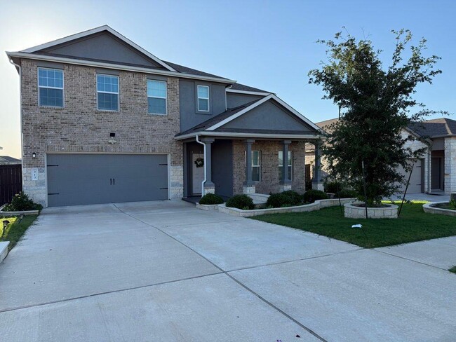 property at 913 Bluewood Bend