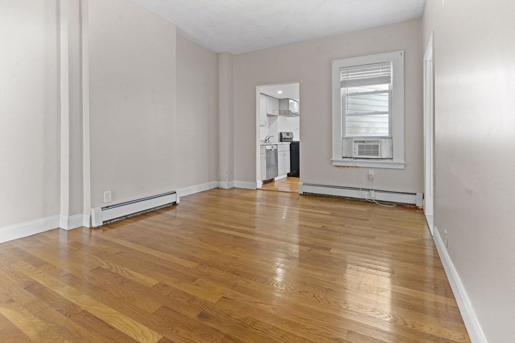 159 Lexington St, Unit #2 in Boston, MA - Building Photo