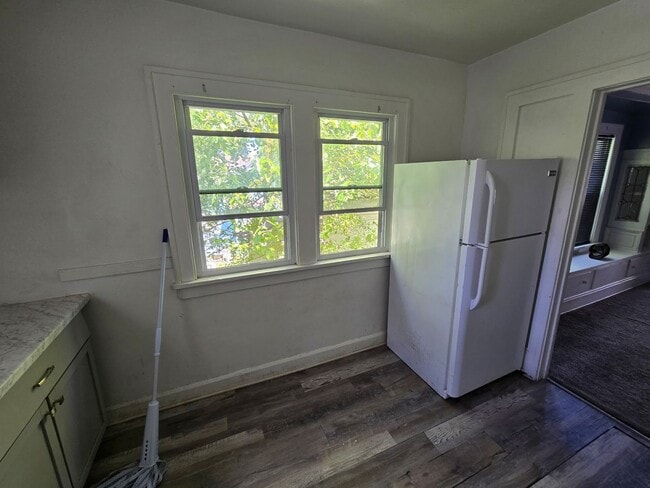 11817 Dove Ave in Cleveland, OH - Building Photo - Building Photo