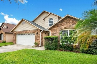 3030 Tall Timber Dr in Orlando, FL - Building Photo