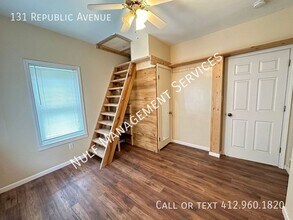 131 Republic Ave in Indianola, PA - Building Photo - Building Photo