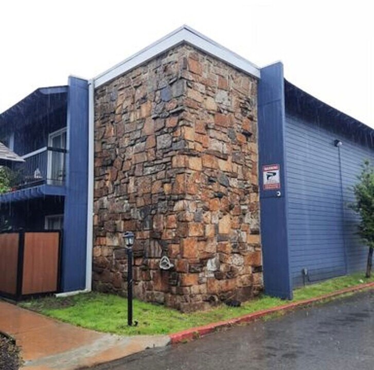 5966 E 33rd Ct in Tulsa, OK - Foto de edificio