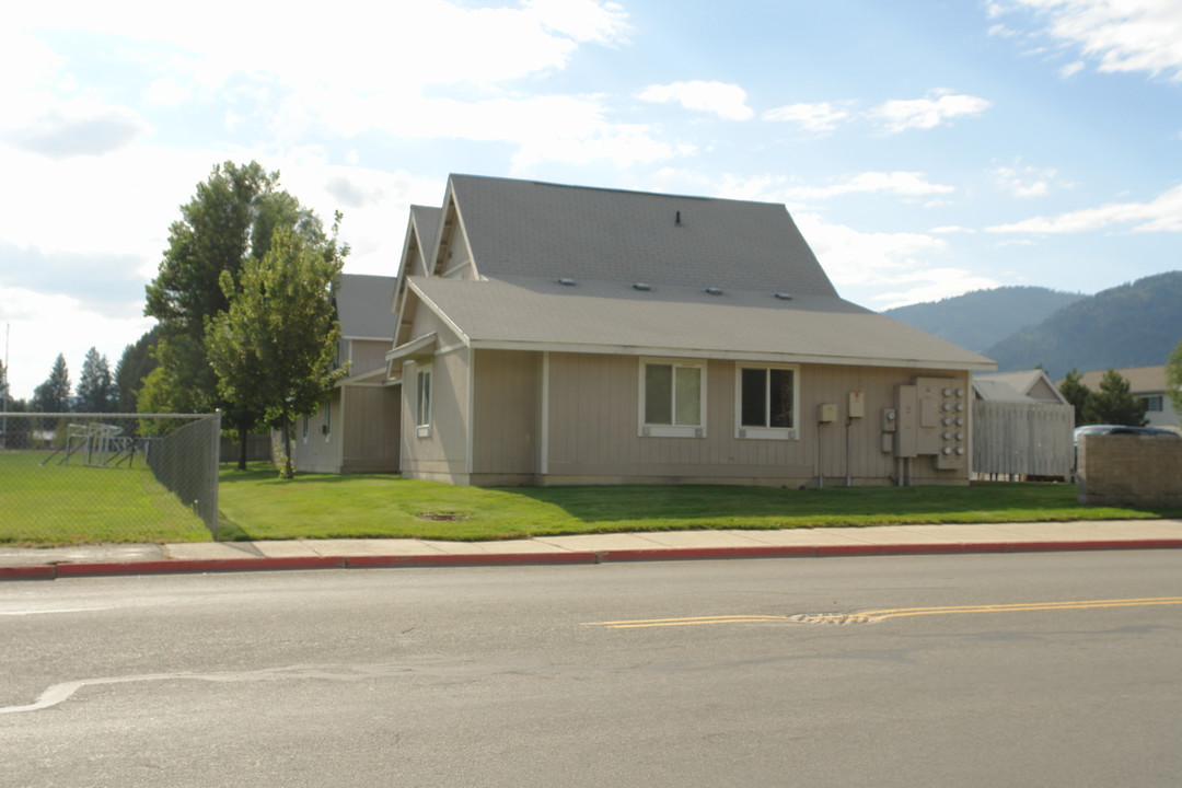 Syringa Estates in Sandpoint, ID - Building Photo