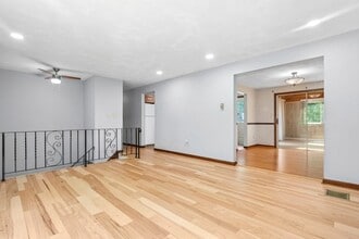 11 Minuteman Way in Shrewsbury, MA - Building Photo - Building Photo
