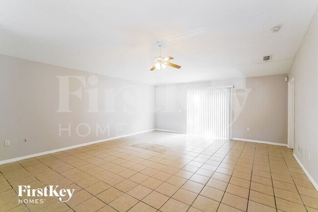 7831 Country Chase Ave in Lakeland, FL - Building Photo - Building Photo