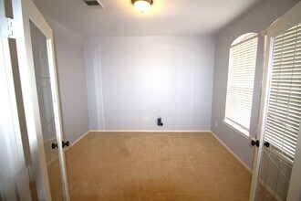 6707 Rosita Oak Dr in Killeen, TX - Building Photo - Building Photo