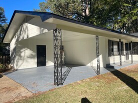 3151 Revere St in Jackson, MS - Building Photo - Building Photo