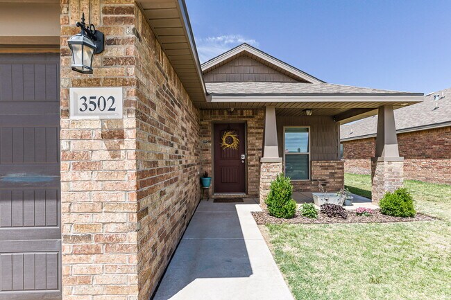 3502 Saratoga Ave in Lubbock, TX - Building Photo - Building Photo